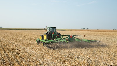 The 2660VT Variable-Intensity Tool is available in six models with working widths from 20-50 ft. (6.09-15.24 m).