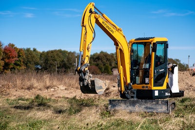 Electric Excavator On Trial