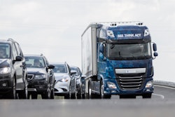 The ZF Innovation Truck 2016 was equipped with Evasive Maneuver Assist (EMA), developed with WABCO, which automatically steers around hazardous areas safely and selects a free adjacent lane, slowing down independently until it comes to a stop.