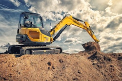 Yanmar ViO82, a midi-excavator with a weight of 8 tons.