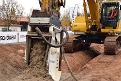 An innovative process stabilizes the ground and efficiently produces soil cement.