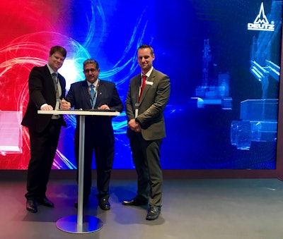 Dr. Matthias Szupories (DEUTZ AG, Senior Vice President Central Sales Western & Southern Europe, Middle East and Africa), Hassan Al Mahroos (Chairman & CEO M.H. Al Mahroos BSC (C)), main importer for Saudi-Arabia and Bahrain, and Markus Schneider (DEUTZ AG, Head of Sales and Service Middle East & Africa) at bauma 2019.