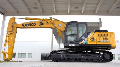 The 1000th KOBELCO excavator produced in the USA is the SK210LC-10.