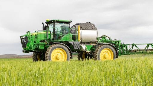The John Deere R4045 Sprayer now comes equipped with the new hydrostatic all-wheel-drive CommandDrive powertrain.
