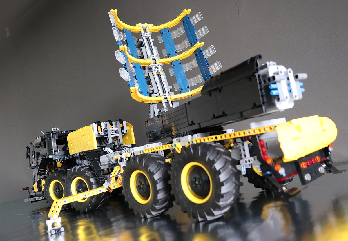 Friday Fun: Volvo CE and Lego Technic team up with children to