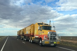 Class8 Truck 328651 Us