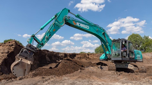 KCME offers 2D machine control via Trimble Earthworks as a factory-fit option to increase work site productivity.