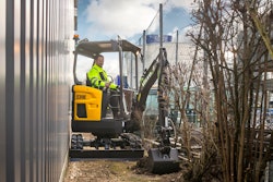 Volvo CE ECR18E and EC20E compact excavators. Learn more at oemoffhighway.com/21044471.