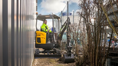 Volvo CE ECR18E and EC20E compact excavators. Learn more at oemoffhighway.com/21044471.