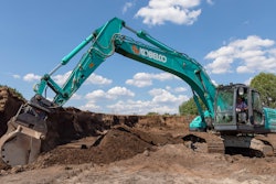 KCME offers 2D machine control via Trimble Earthworks as a factory-fit option to increase work site productivity.