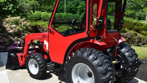 Mahindra 1626 Side Rear View
