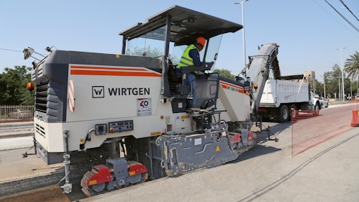 The complete integration of the LEVEL PRO PLUS levelling system into the machine's control system permits a high degree of automation.