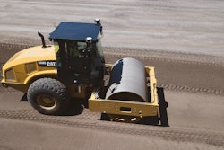 Caterpillar Cat Comman Dfor Compaction