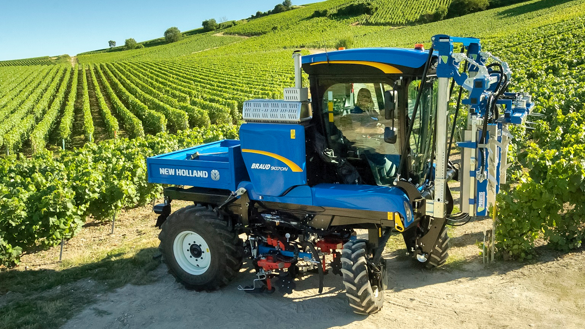 New Holland Grape Harvester Receives SITEVI Gold Medal OEM OffHighway
