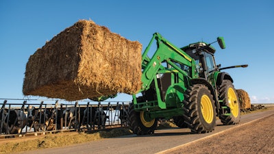 The John Deere 7R 210 is standard equipped with a John Deere e23 PowerShift transmission.