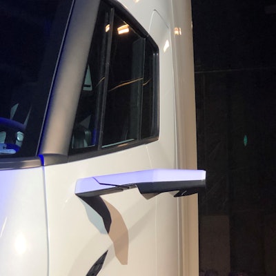 The MEKRA Lang and Bosch Digital Vision System replaces traditional mirrors with digital cameras and in-cab displays.