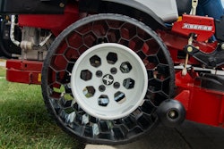 Exmark Tractus Tire