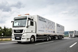 Truck platooning uses machine connectivity and automation, areas in which the TRATON Group will be focusing its R&D efforts.