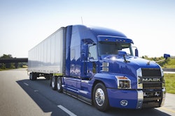 Mack Anthem Extended Chassis Fairings