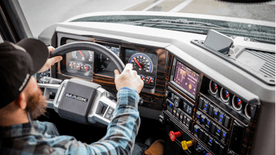 Mack Anthem Interior 1 5da49407c7626