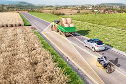 Continental’s left-turn assist can detect approaching vehicles at a distance of up to 250 m and warn the driver.