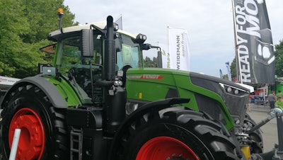 The Fendt 942 Vario features a MAN 9-L engine and power up to 400 hp.