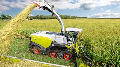 The JAGUAR 990 Series forage harvester.