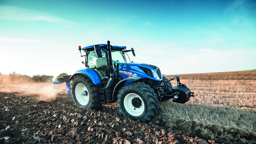 The New Holland T6.