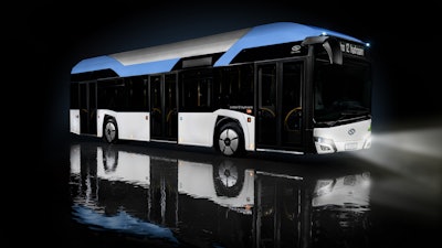 Solaris' Urbino 12 uses a hydrogen fuel cell to generate electric power via reverse electrolysis and then pass it on directly to the driveline.