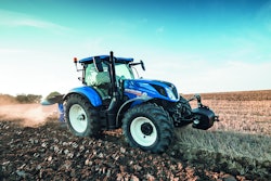 The New Holland T6.
