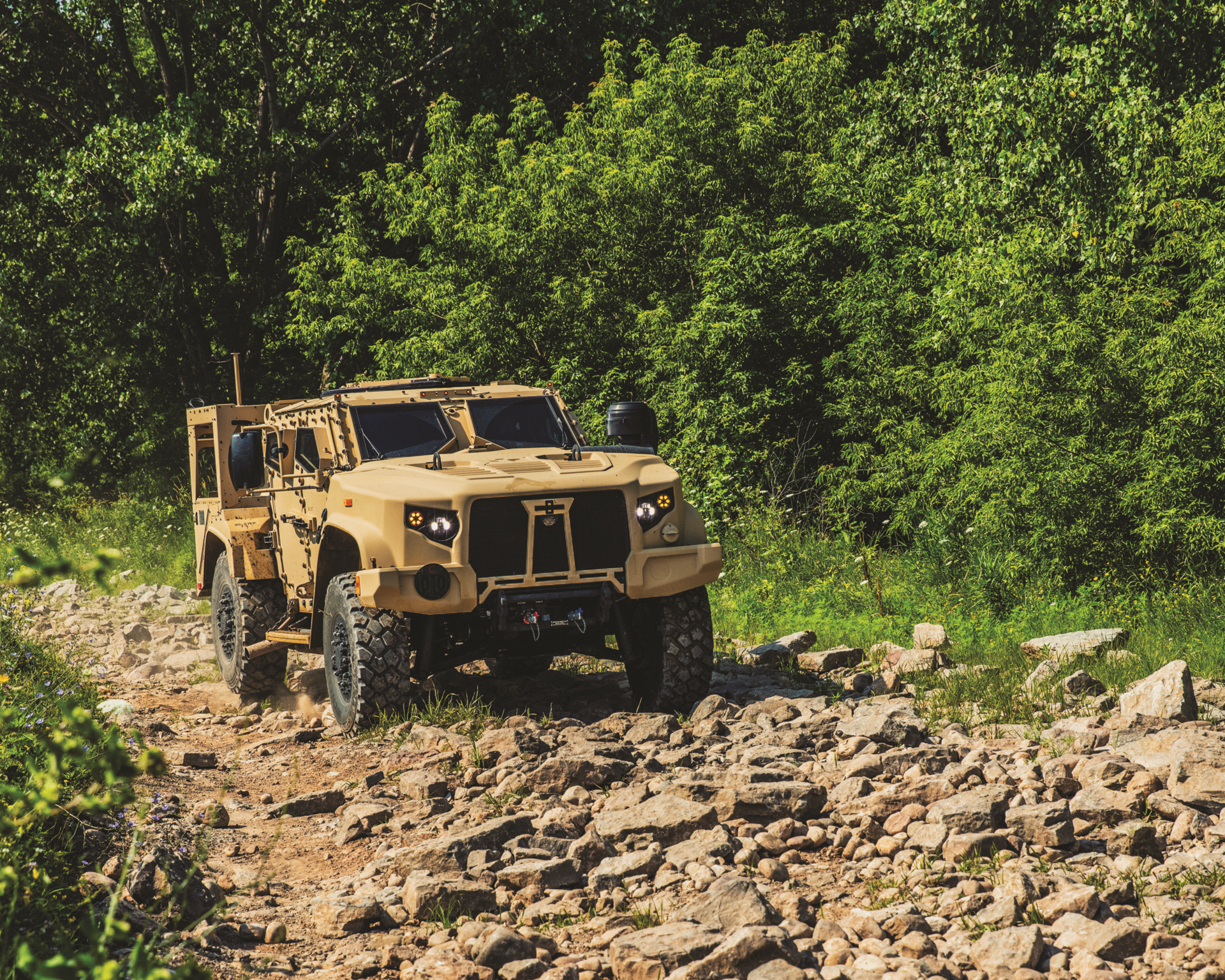 Oshkosh Defense Receives New JLTV Order From U.S. Army Contracting ...