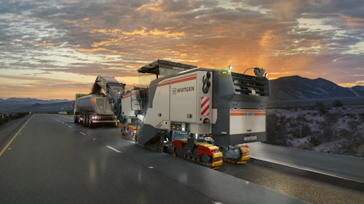 The W220Fi large milling machine.