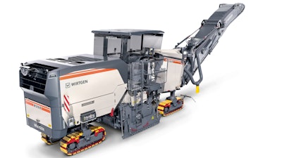 The Wirtgen W210 Fi large milling machine includes various automation features to improve efficiency and productivity.