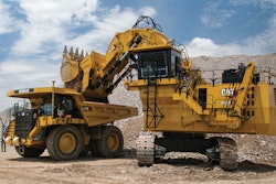 Cat 6030 Hydraulic Mining Shovel Loadiing Cat 777 G Truck
