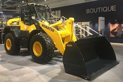 Komatsu Dash 8