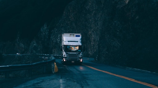 Truckin Mountains 3j G Um8 Iz40 Us