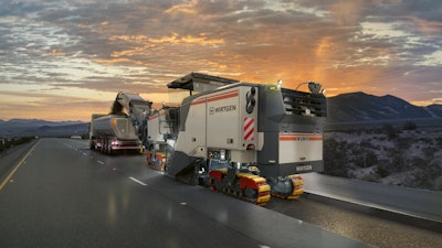 The W220Fi large milling machine.