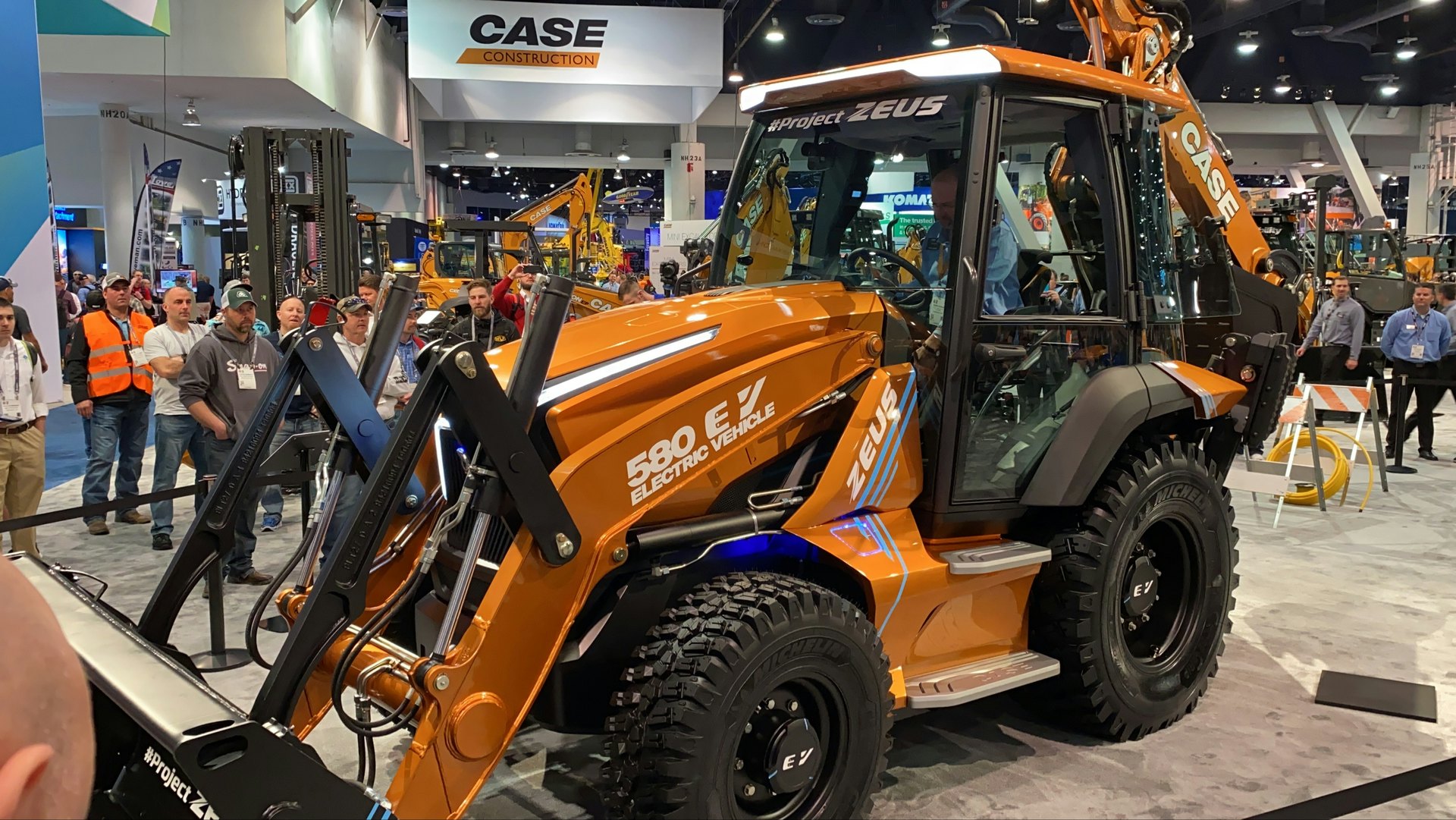 All-Electric Mini Mixer Revealed at ConExpo