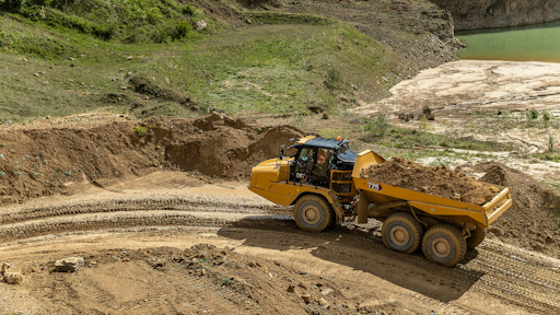New Cat 725 Articulated Truck Features 20 Larger Cab Oem Off