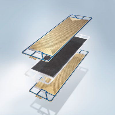 The PEM fuel cell is structured like a sandwich. In the center is a thin plastic film, the Proton Exchange Membrane (or PEM) which is coated on both sides with a thin catalyst layer and a gas permeable electrode made of graphite paper. The membrane is surrounded by two bipolar plates into which gas ducts have been milled.