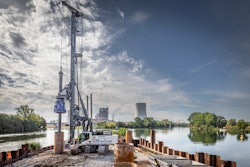 Liebherr Lb45 Drilling Rig 300dpi