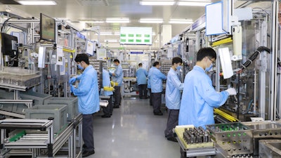 Bosch and many other manufacturers have implemented new safety protocols such as requiring employees to wear PPE in order to protect their health.