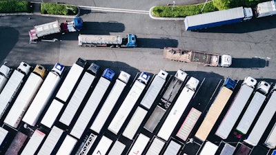 Truck Yard God2m D Nuju U Us
