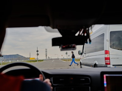 Through the project tools are being developed such as a crossing assistant to protect pedestrians and cyclists at blind intersections.