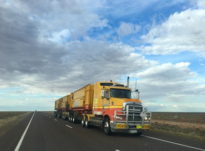 Class8 Truck 328651 Us