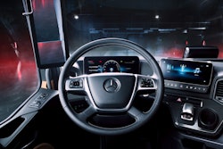 An almost fully digital workplace came in 2018 which included two high-resolution screens replacing the traditional instrument panel.