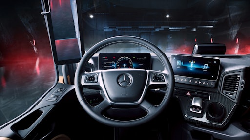 An almost fully digital workplace came in 2018 which included two high-resolution screens replacing the traditional instrument panel.