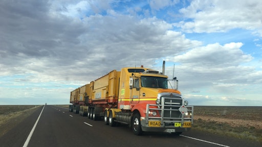 Class8 Truck 328651 Us