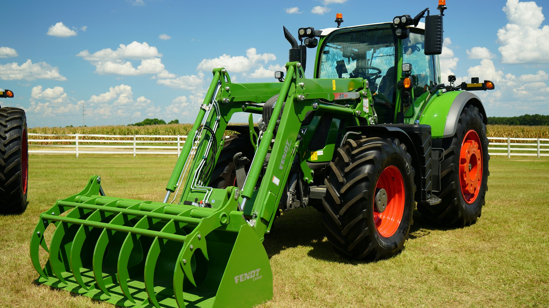 AGCO Debuts FendtONE Operator Interface on Next Generation Fendt 700 Series  Tractors