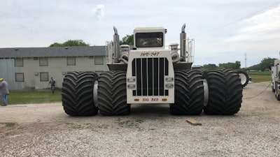 Big Bud 747 2